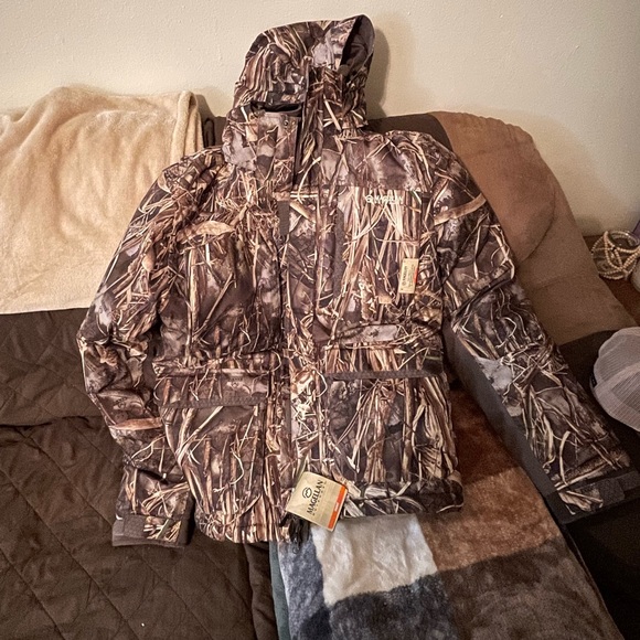 Just old jackets and hoodies trying to get rid of.Shoot me a price if interested - Picture 2 of 11